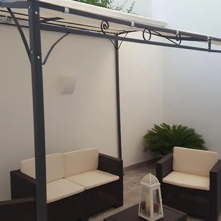 ベッド・アンド・ブレックファスト Alimar リッツァーノ